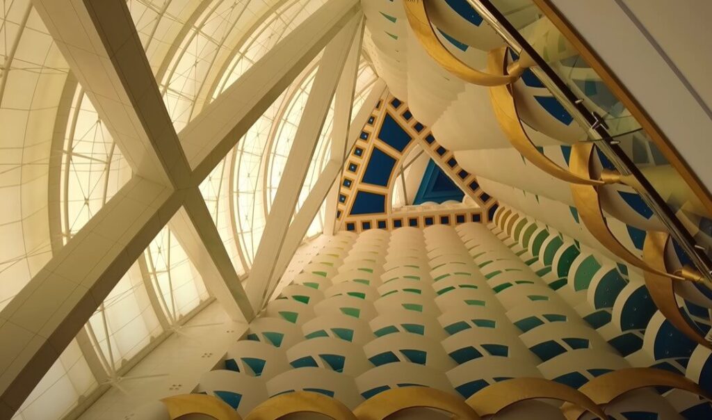 Inside Burj al arab (1)